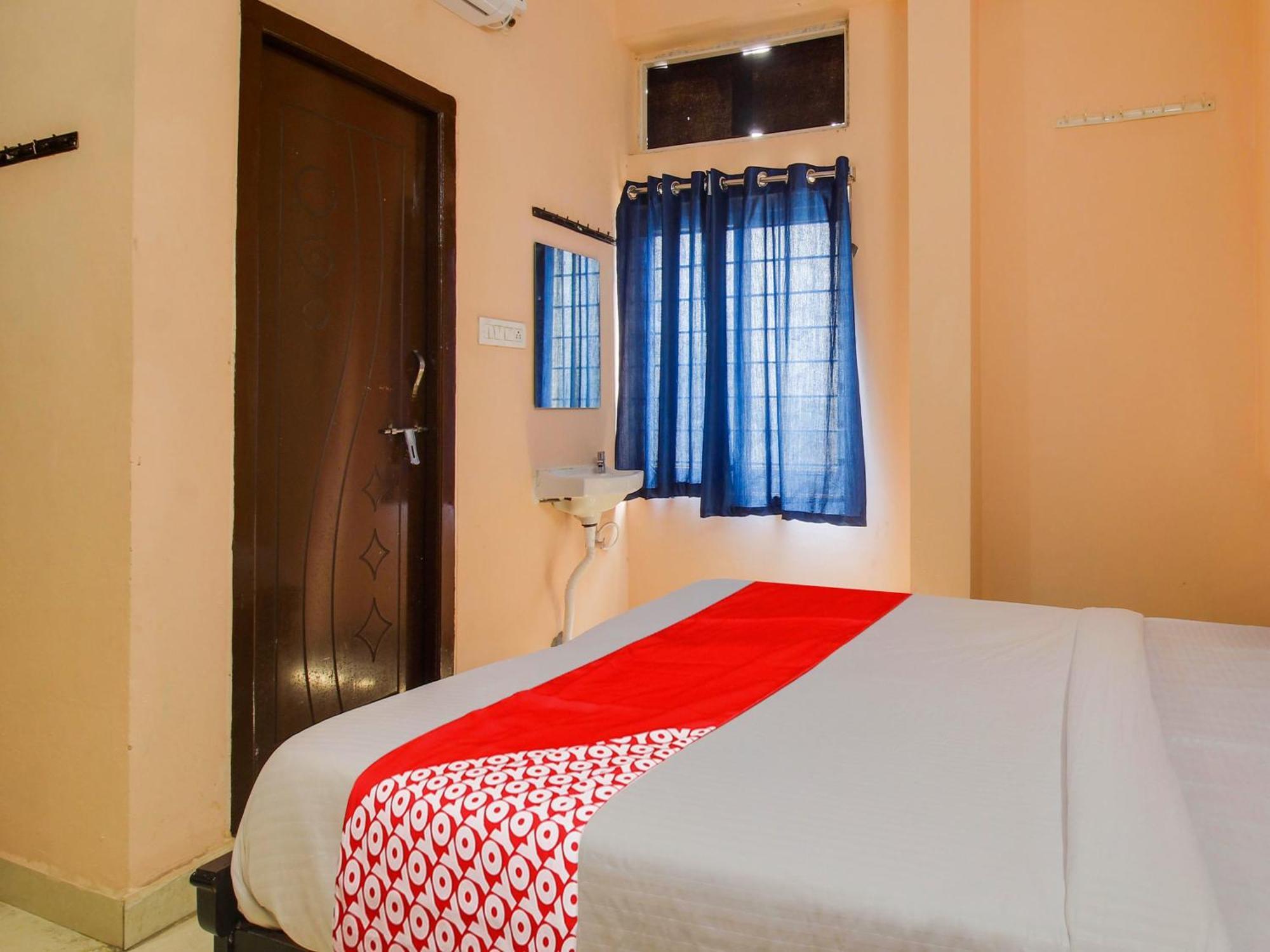 Hotel O R.J.International Pedda Ambarpet Bagian luar foto