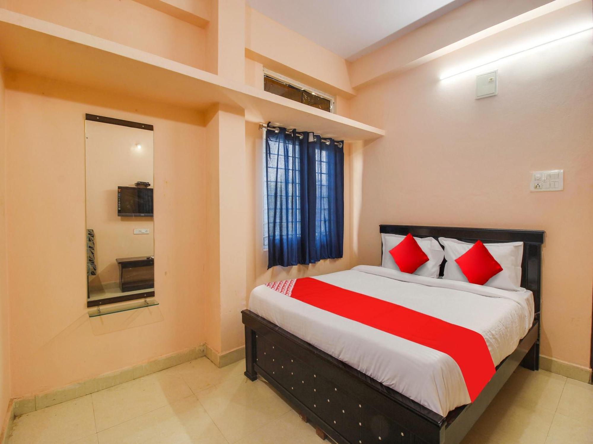 Hotel O R.J.International Pedda Ambarpet Bagian luar foto